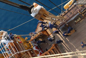 nave scuola amerigo vespucci lavori vita a bordo